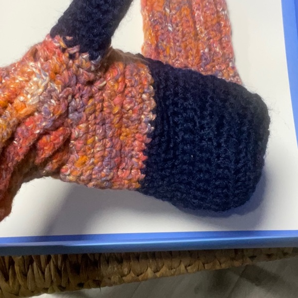 Handmade Mittens - Picture 4 of 6